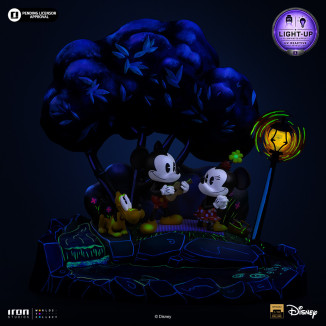 Iron Studios Disney Classics - Mickey Mouse, Minnie and Pluto's Day at the Park DX Art Scale 1/10