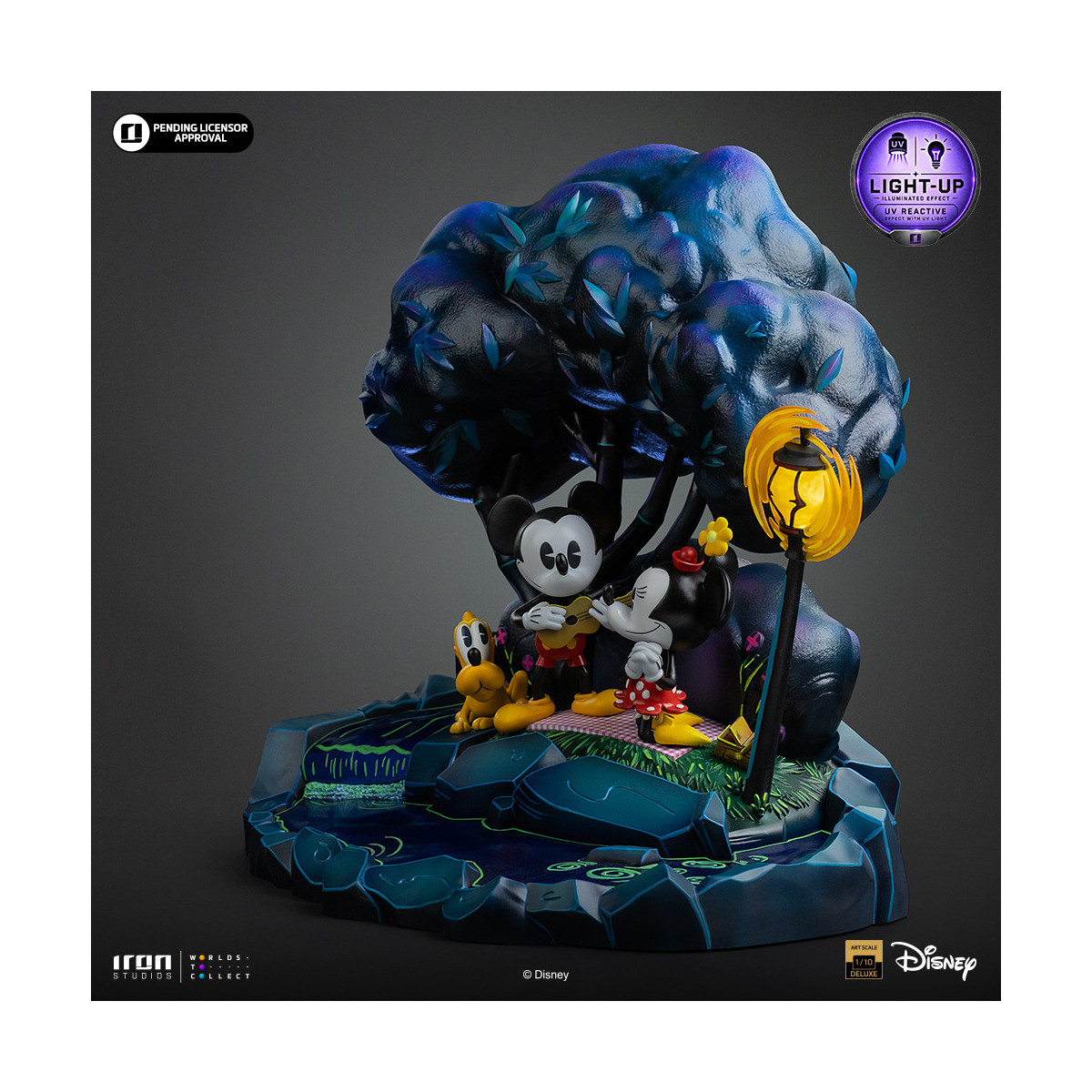 Iron Studios Disney Classics - Mickey Mouse, Minnie and Pluto's Day at the Park DX Art Scale 1/10