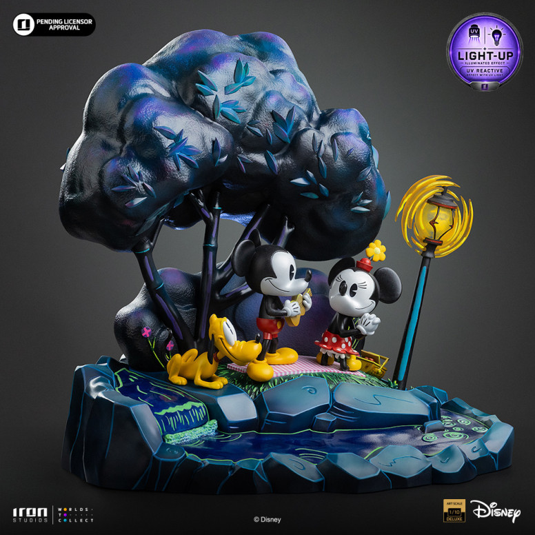 Iron Studios Disney Classics - Mickey Mouse, Minnie and Pluto's Day at the Park DX Art Scale 1/10
