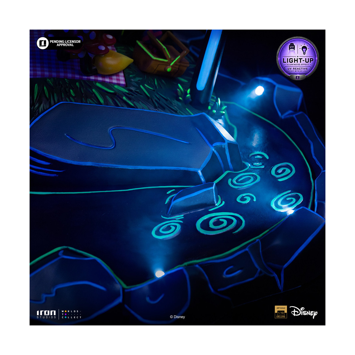 Iron Studios Disney Classics - Mickey Mouse, Minnie and Pluto's Day at the Park DX Art Scale 1/10