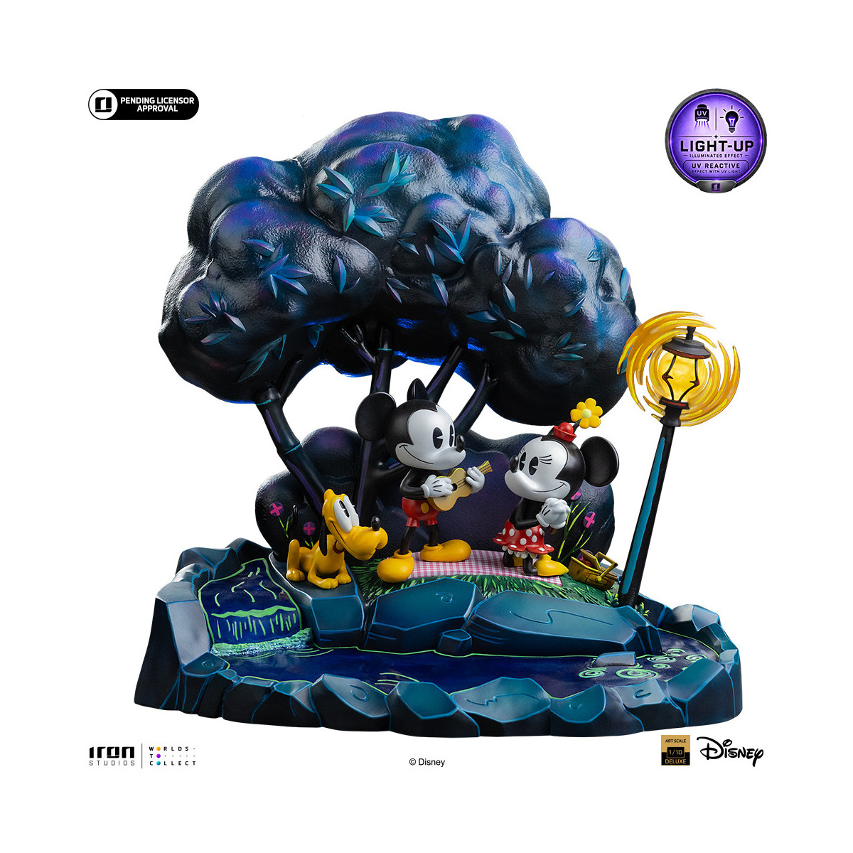Iron Studios Disney Classics - Mickey Mouse, Minnie and Pluto's Day at the Park DX Art Scale 1/10