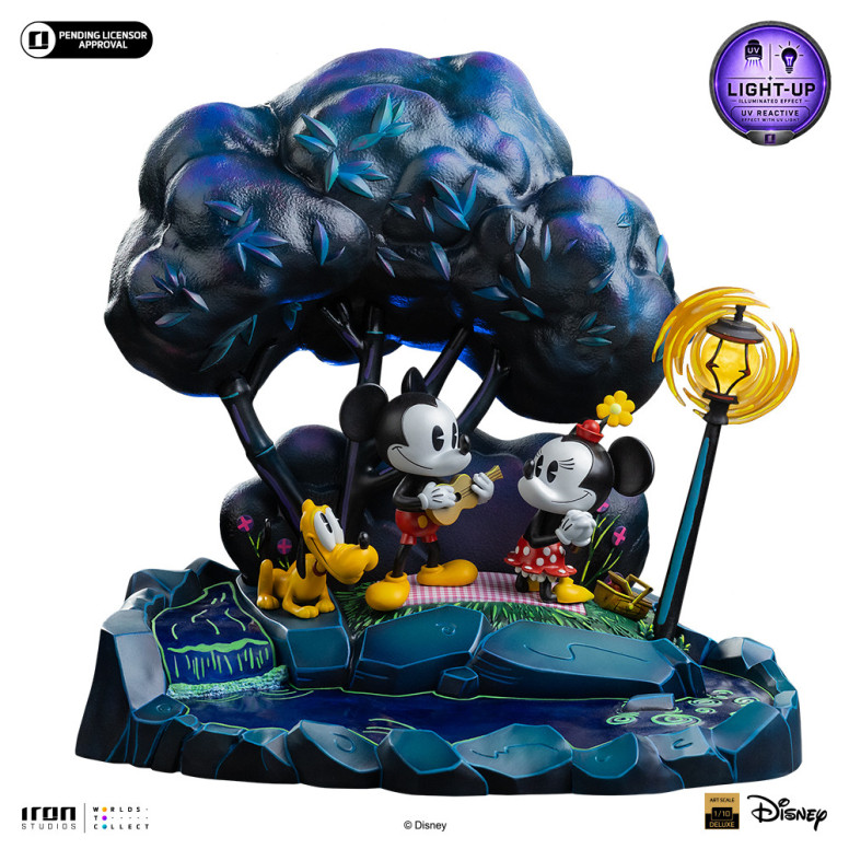 Iron Studios Disney Classics - Mickey Mouse, Minnie and Pluto's Day at the Park DX Art Scale 1/10