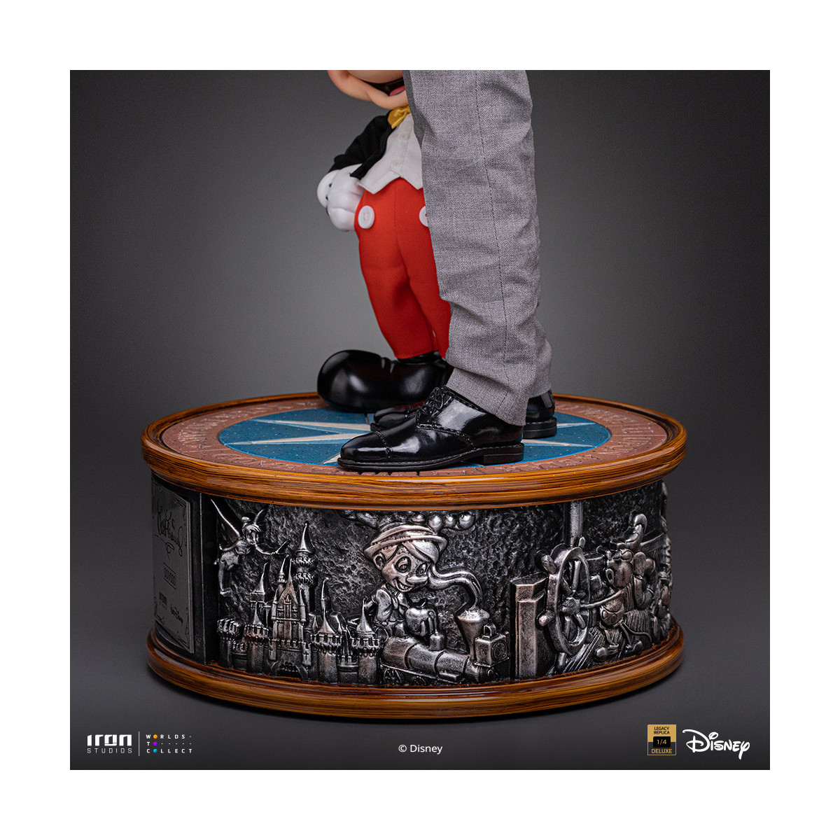 Iron Studios Disney s Classics - Walt Disney & Mickey Mouse Mouse Legacy Replica 1/4