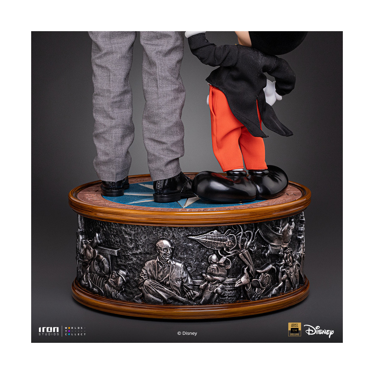 Iron Studios Disney s Classics - Walt Disney & Mickey Mouse Mouse Legacy Replica 1/4