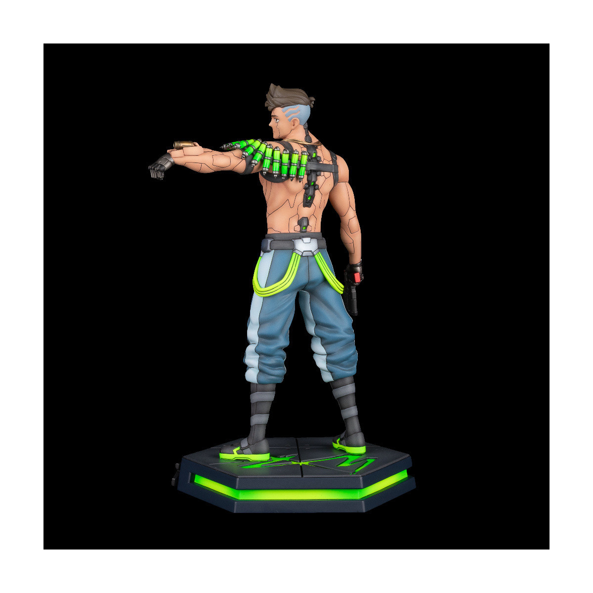Dark Horse - DAVID PVC Statue - Cyberpunk Edgerunners