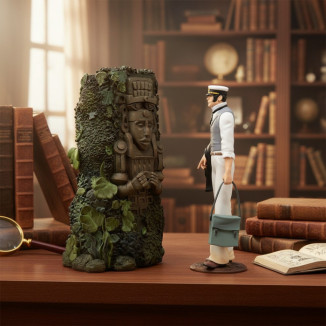 Plastoy - Corto Maltese and the Mū Statue - Collectoys