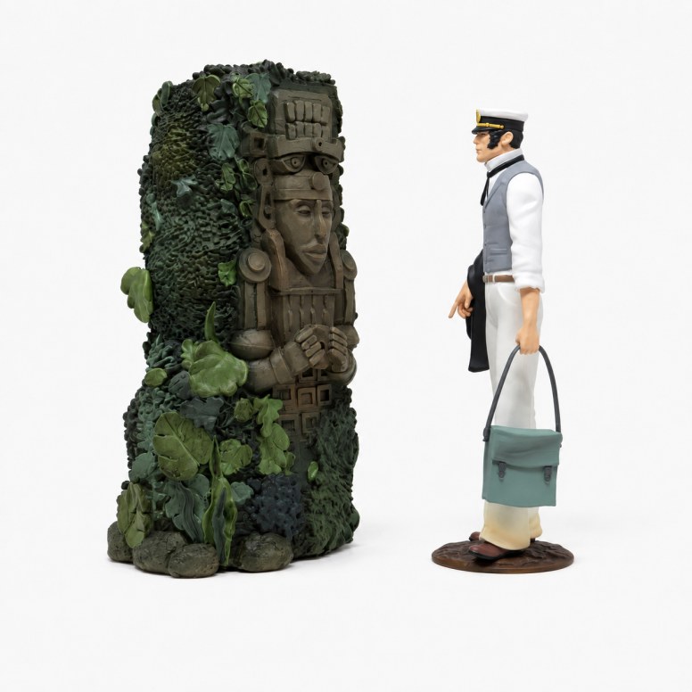 Plastoy - Corto Maltese and the Mū Statue - Collectoys
