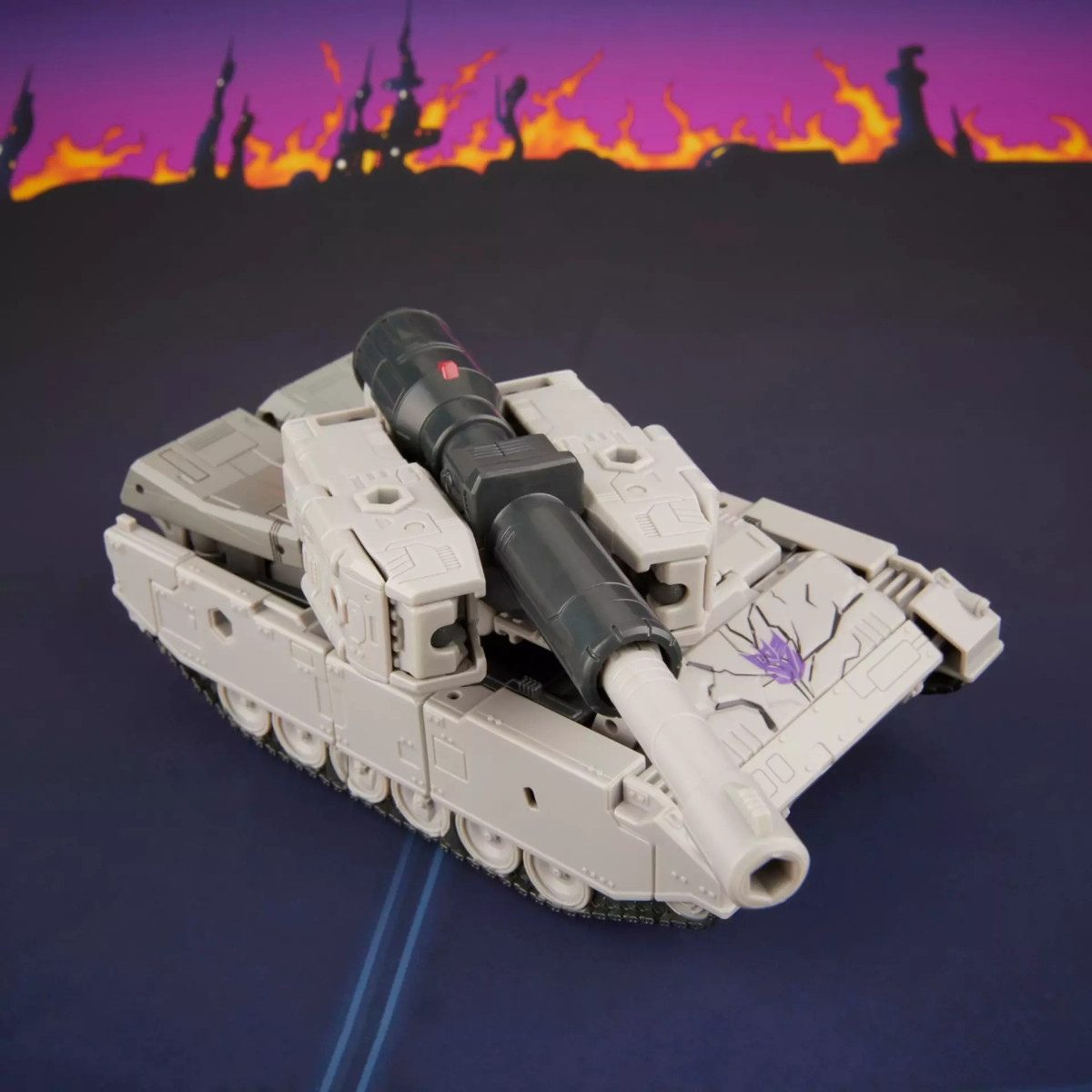 Hasbro - Transformers: The Movie - MEGATRON Leader Class - Studio Series MTMTE Collection