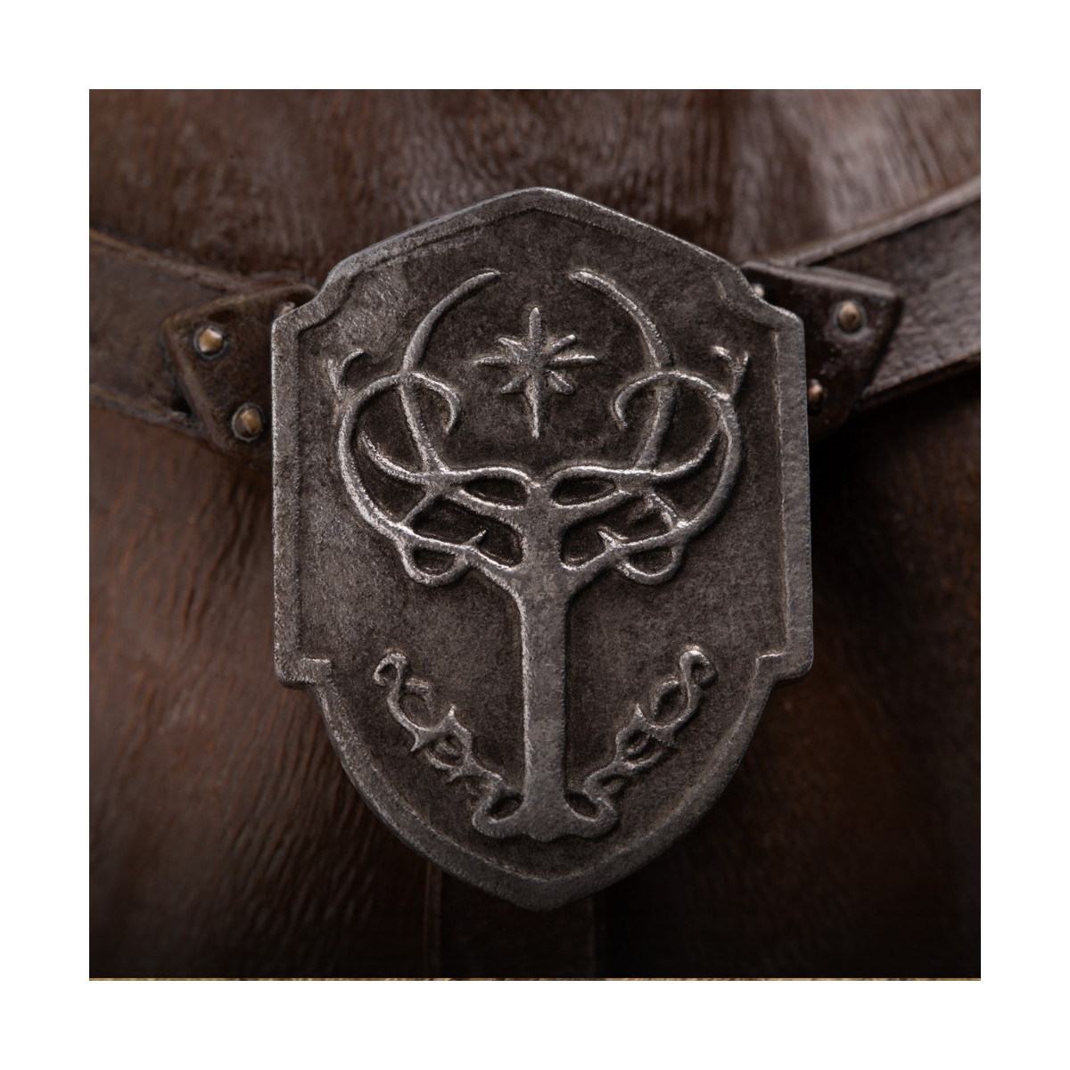 Weta The Lord of the Rings 1/6 Scale Statue: Éomer On Firefoot | Figurine
