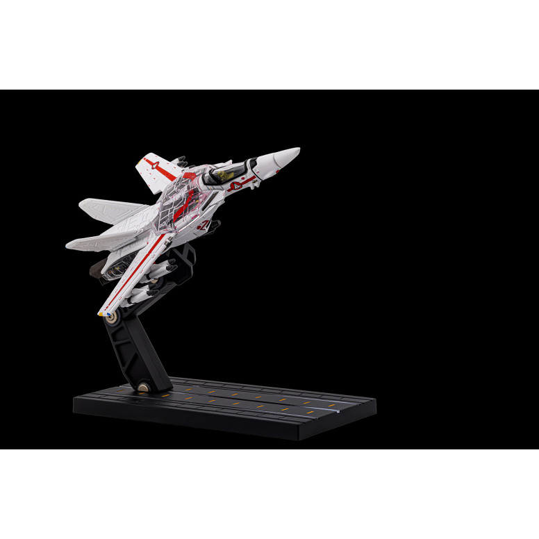 Three Zero - ROBOTECH - VF-1J Veritech (Rick Hunter)  Robo-Dou - Macross Figure