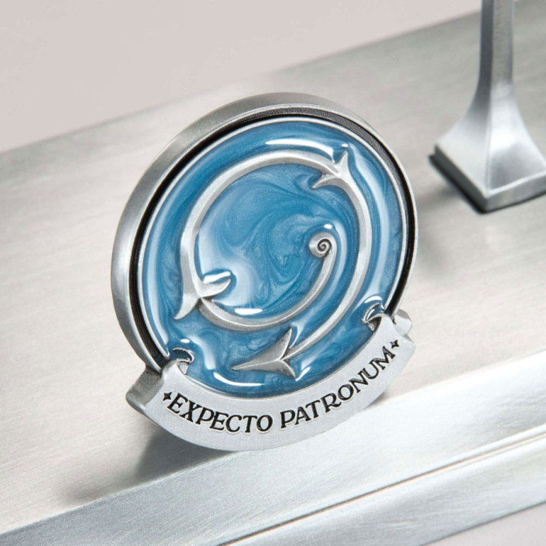 Noble Collection 's Harry Potter Celebration Wand - Patronus Charm 1/1