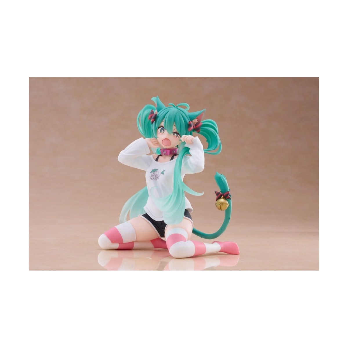 Taito - Desktop Cute Figure Hatsune Miku Cat Ear T-Shirt Ver.