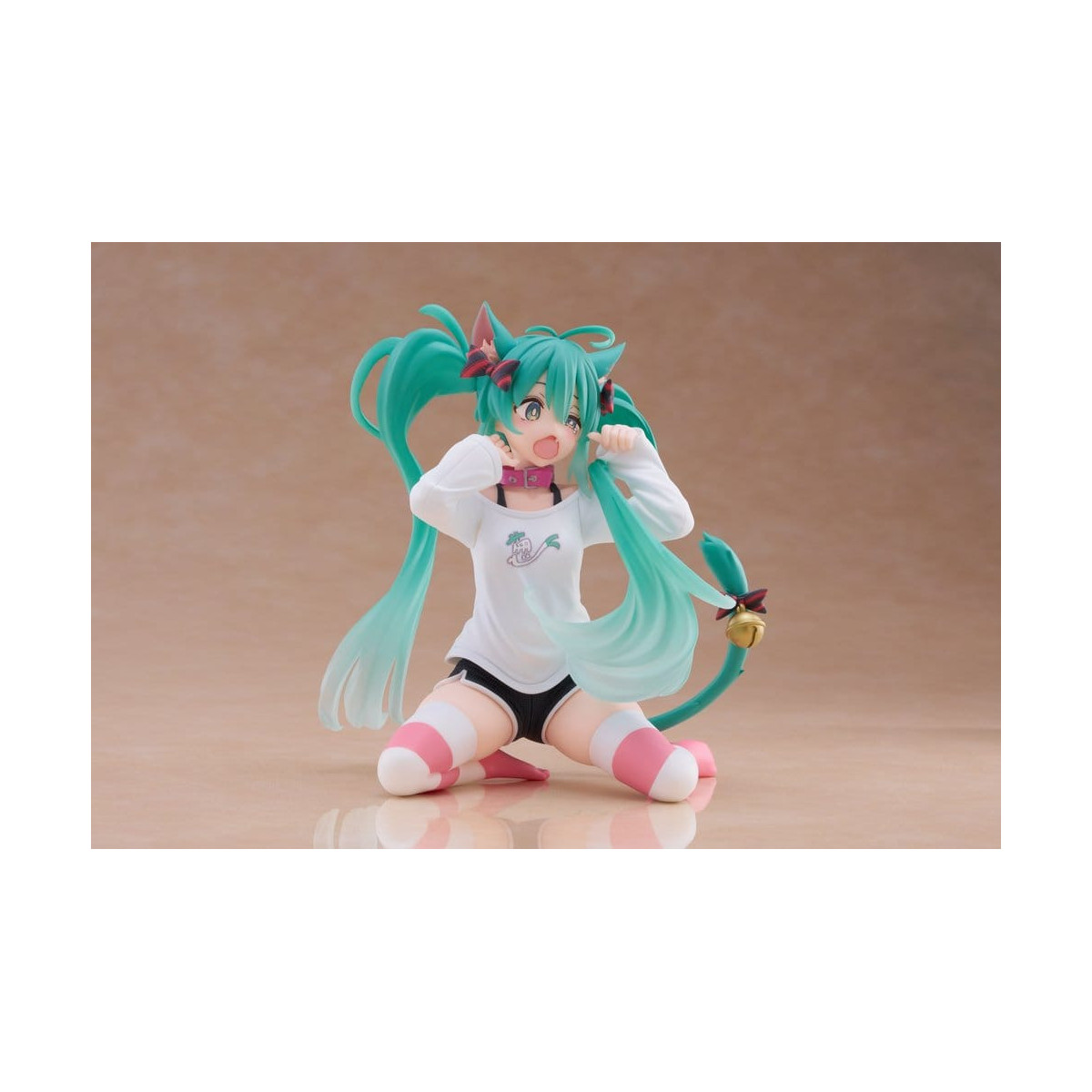 Taito - Desktop Cute Figure Hatsune Miku Cat Ear T-Shirt Ver.
