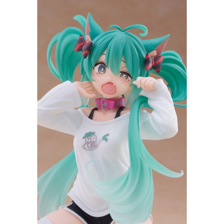 Taito - Desktop Cute Figure Hatsune Miku Cat Ear T-Shirt Ver.