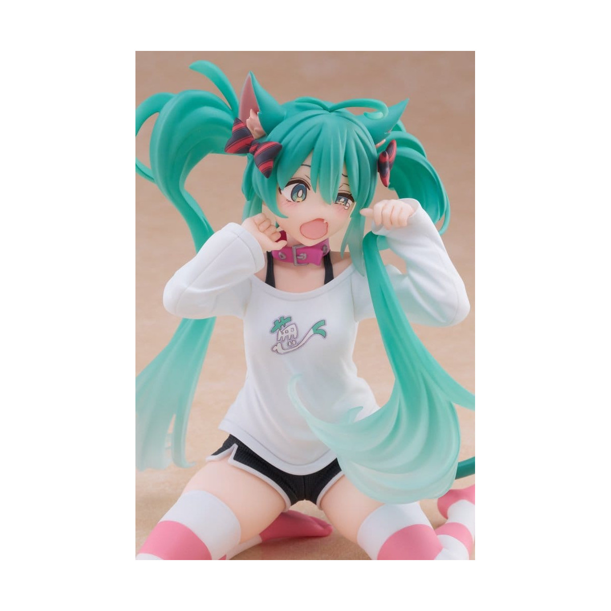 Taito - Desktop Cute Figure Hatsune Miku Cat Ear T-Shirt Ver.