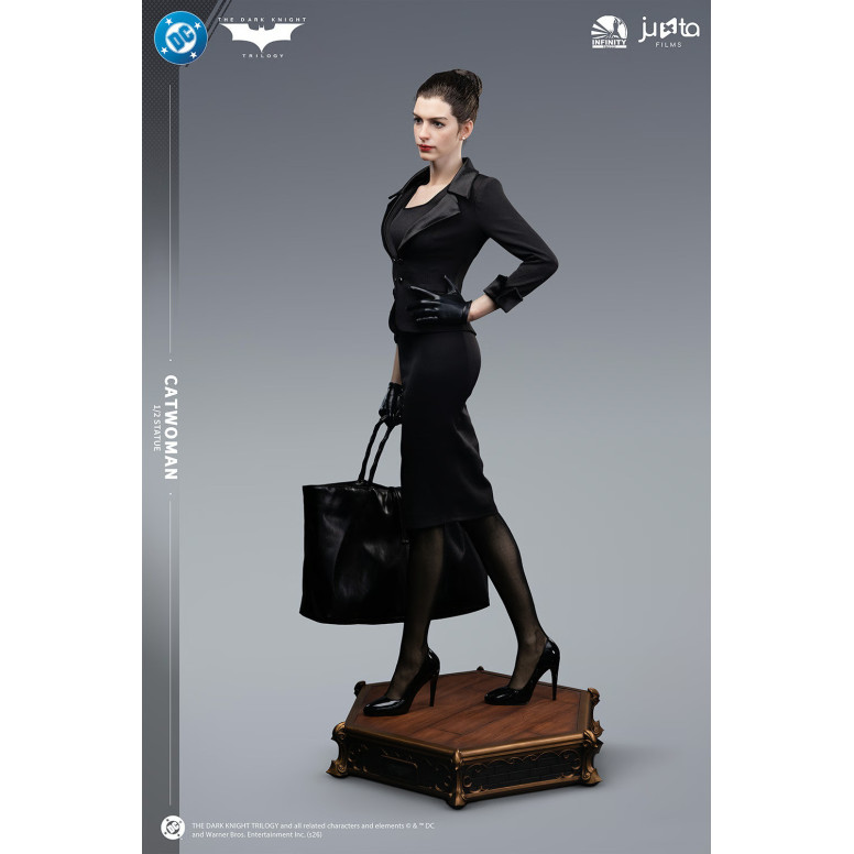 Infinity Studio - Catwoman 1:2 Scale Statue - The Dark Knight Rises