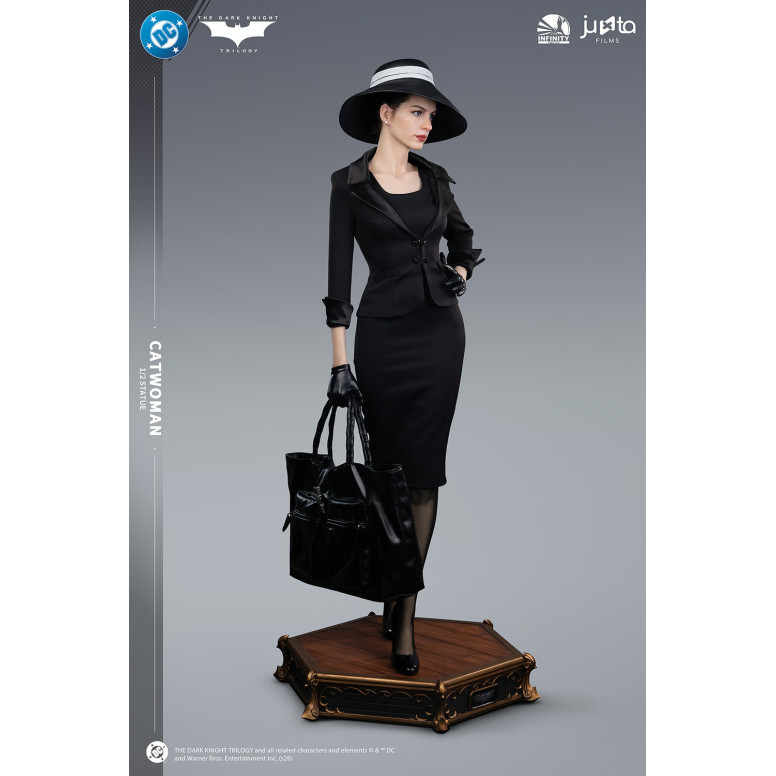 Infinity Studio - Catwoman 1:2 Scale Statue - The Dark Knight Rises