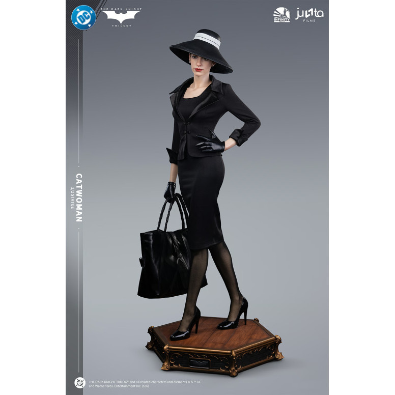 Infinity Studio - Catwoman 1:2 Scale Statue - The Dark Knight Rises