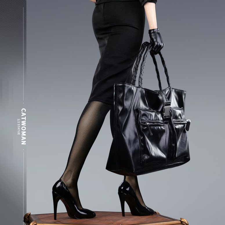 Infinity Studio - Catwoman 1:2 Scale Statue - The Dark Knight Rises