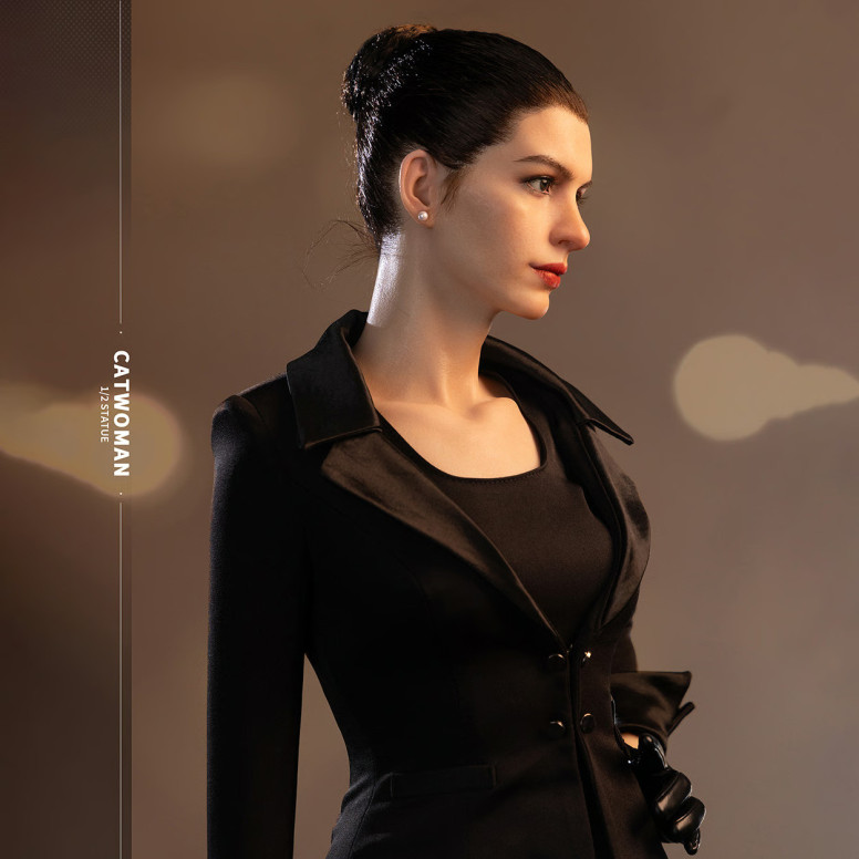 Infinity Studio - Catwoman 1:2 Scale Statue - The Dark Knight Rises