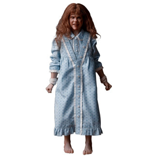 Sideshow The Exorcist 1/6 Scale Figure: Regan MacNeil, 23 cm