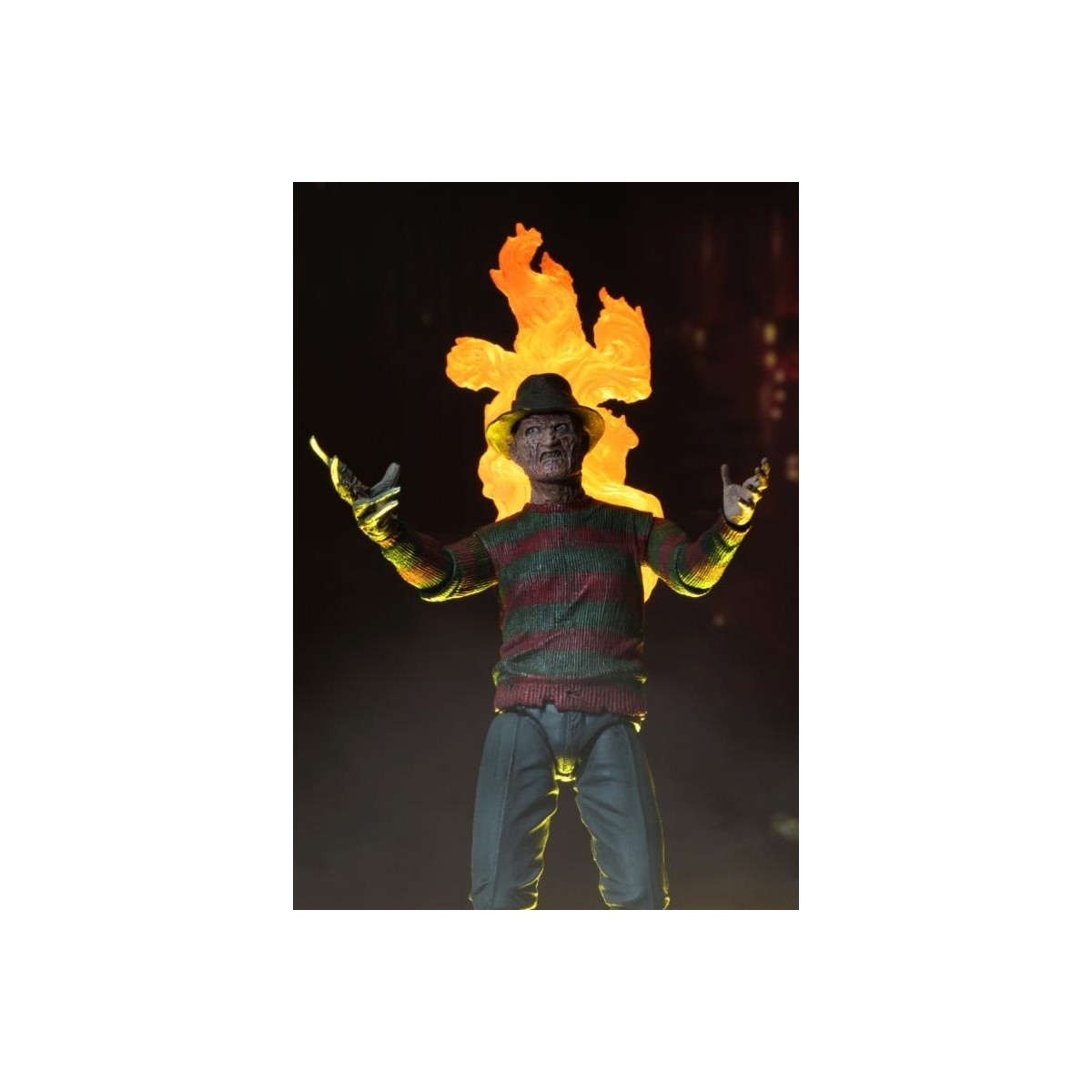 Neca Les Griffes du cauchemar figurine Ultimate Freddy