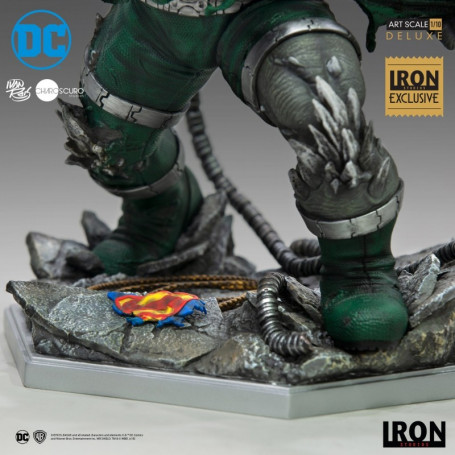 sideshow Marvel Hulk vs Wolverine Maquette 
