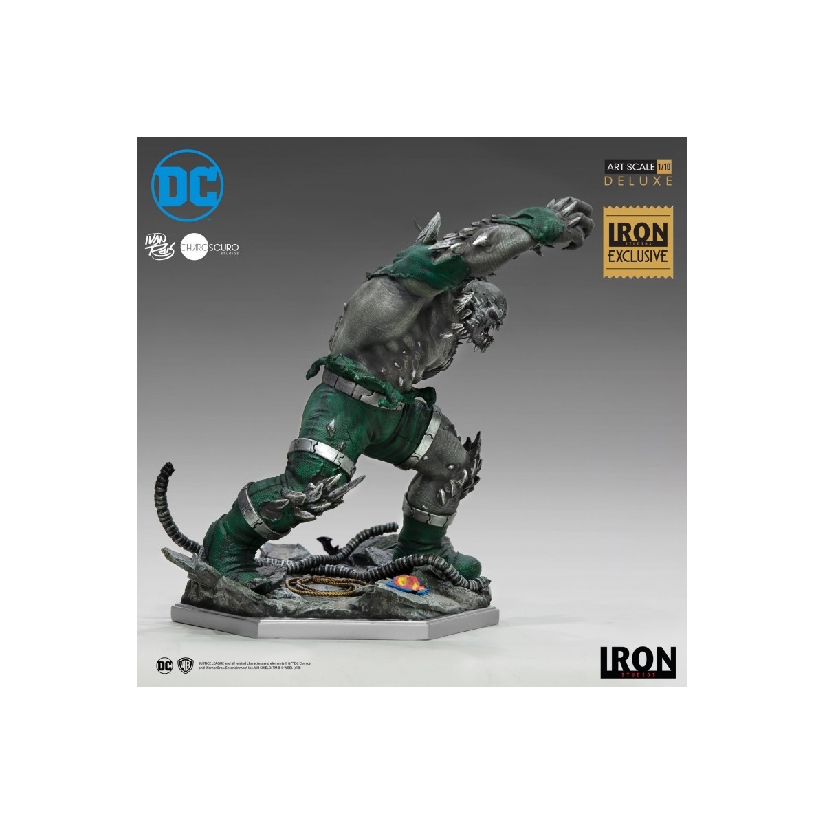 sideshow Marvel Hulk vs Wolverine Maquette 