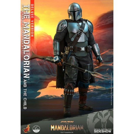 Hot Toys Star Wars - The Mandalorian and the Child Deluxe 1/4