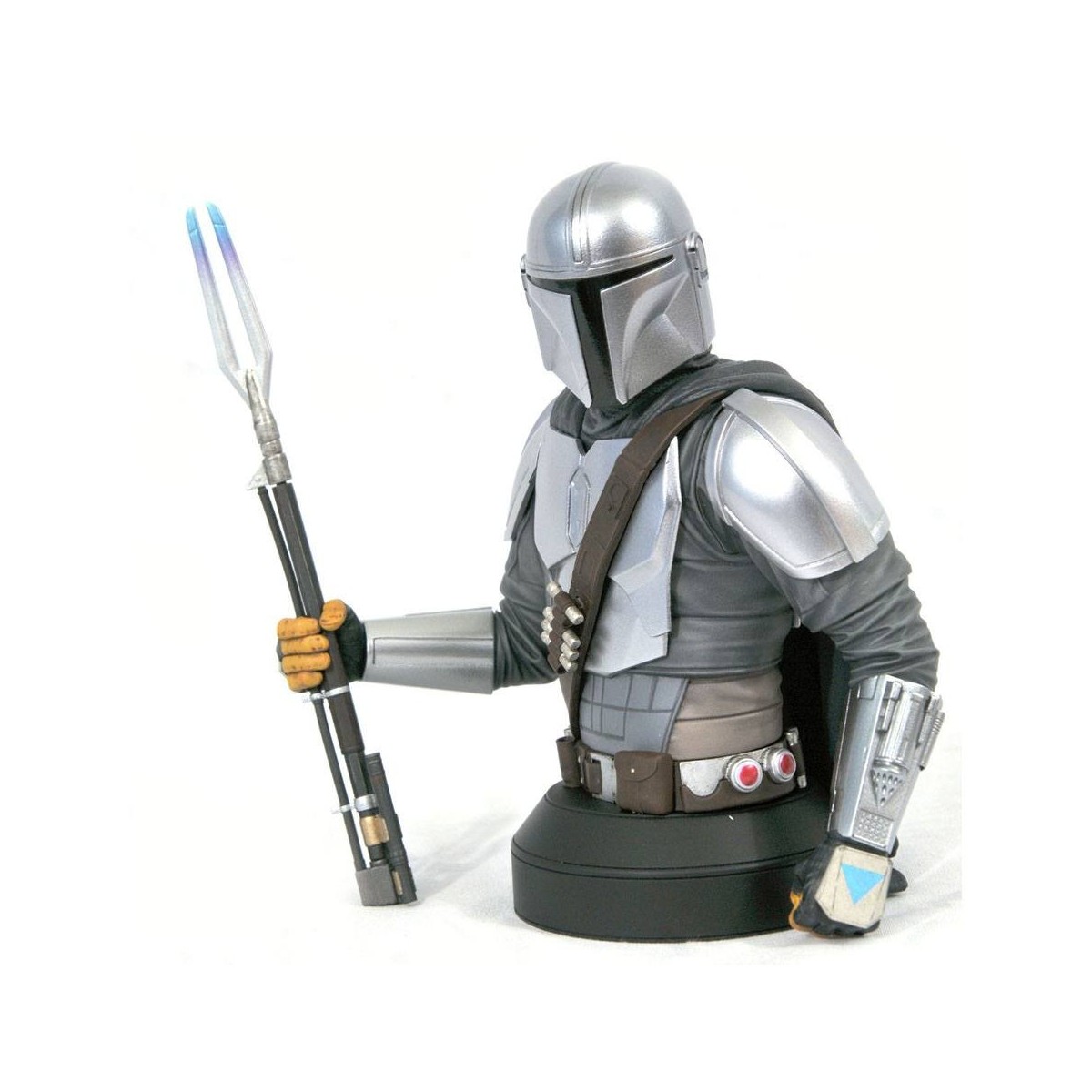 Gentle Giant - Star Wars The Mandalorian Full Beskar Armor 1/6 Bust - SDCC 2020 Exclusive