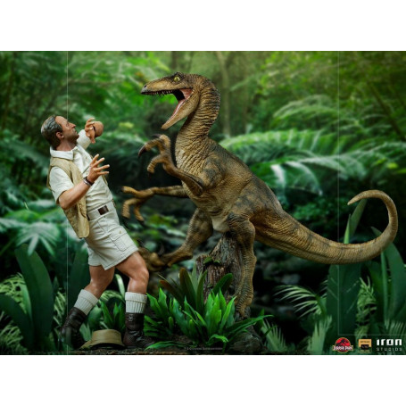Iron Studios - Clever Girl - Jurassic Park 1/10 Deluxe Art Scale