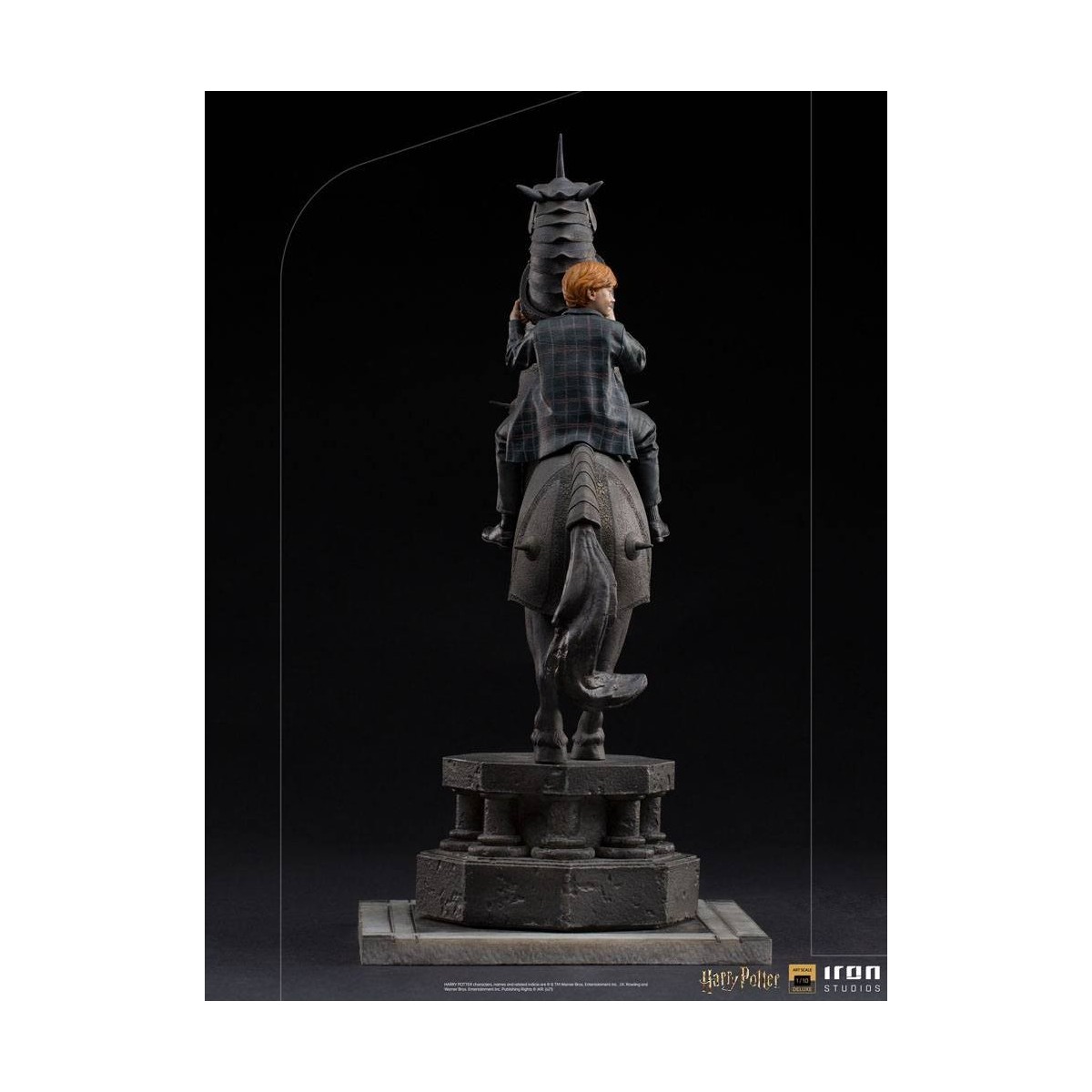 Iron Studios - Harry Potter - Ron Weasley at the Wizard Chess BDS Deluxe Art Scale 1/10