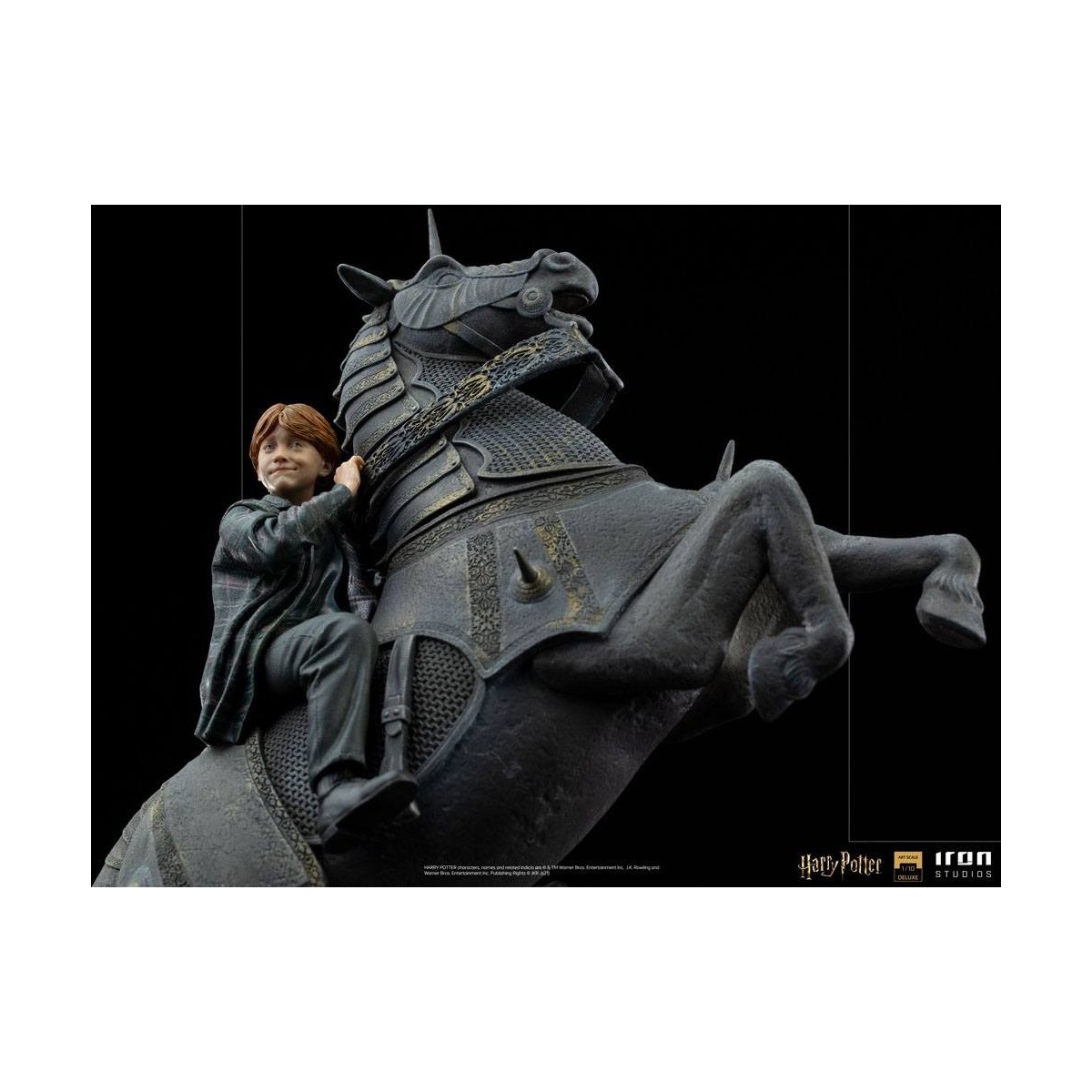 Iron Studios - Harry Potter - Ron Weasley at the Wizard Chess BDS Deluxe Art Scale 1/10