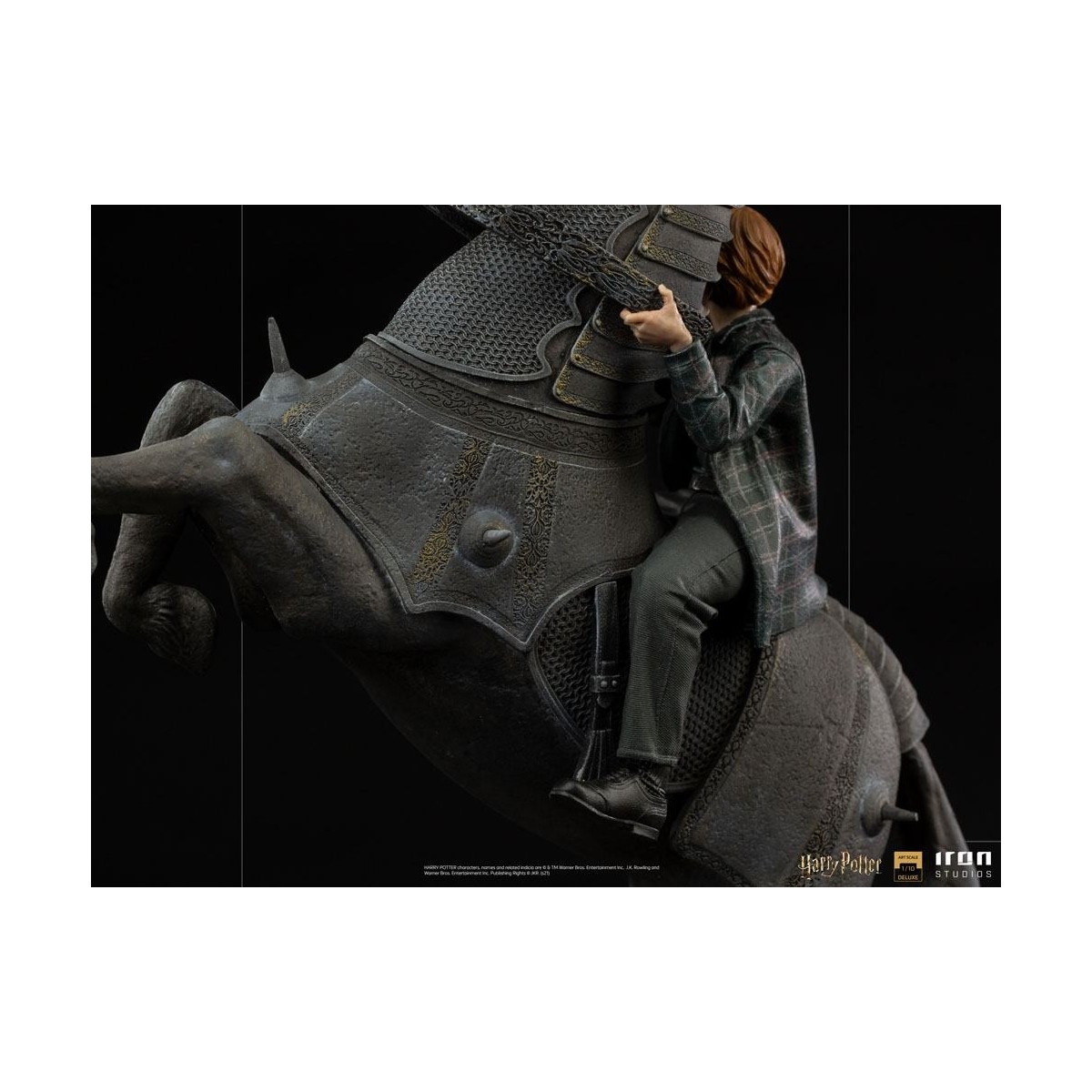 Iron Studios - Harry Potter - Ron Weasley at the Wizard Chess BDS Deluxe Art Scale 1/10
