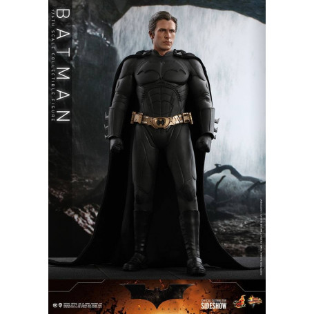 Hot Toys Batman Begins - Batman Exclusive Movie Masterpiece 1/6