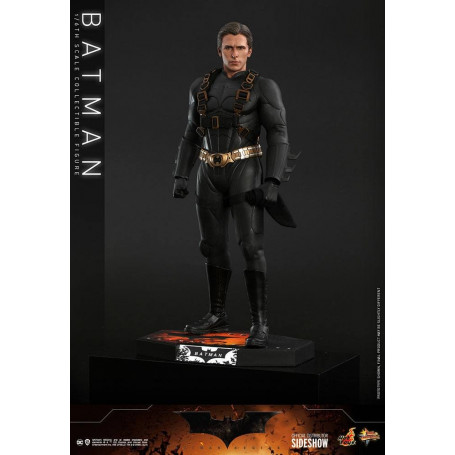 Hot Toys Batman Begins - Batman Exclusive Movie Masterpiece 1/6