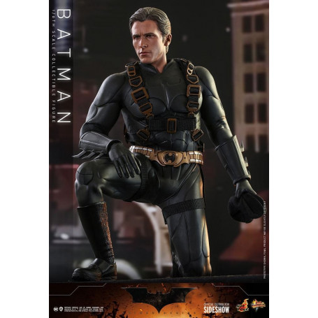 Hot Toys Batman Begins - Batman Exclusive Movie Masterpiece 1/6