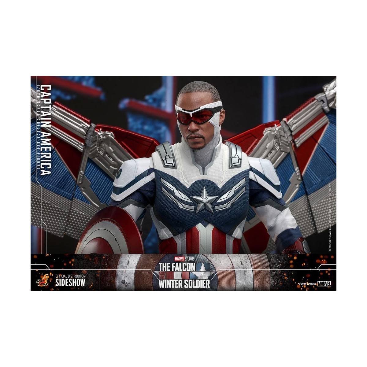 Hot Toys Marvel - Captain America 1/6 - The Falcon and The Winter Soldier