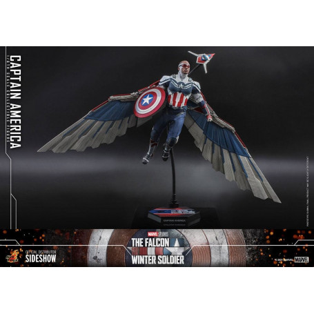 Hot Toys Marvel - Captain America 1/6 - The Falcon and The Winter Soldier