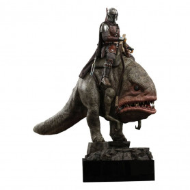 Hot Toys Star Wars - The Mandalorian and Blurrg