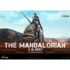 Hot Toys Star Wars - The Mandalorian and Blurrg