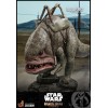 Hot Toys Star Wars - The Mandalorian and Blurrg