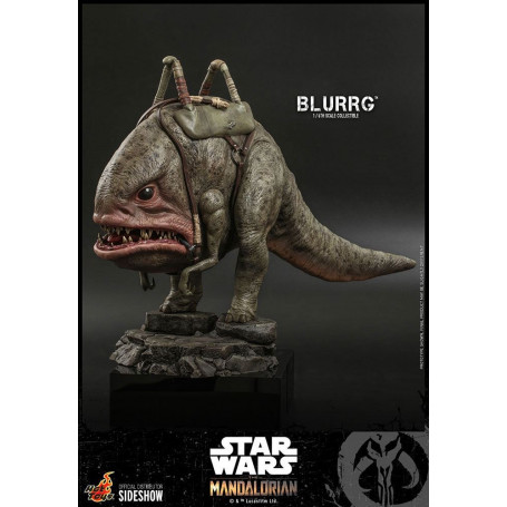 Hot Toys Star Wars - The Mandalorian and Blurrg