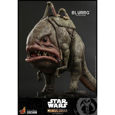 Hot Toys Star Wars - The Mandalorian and Blurrg
