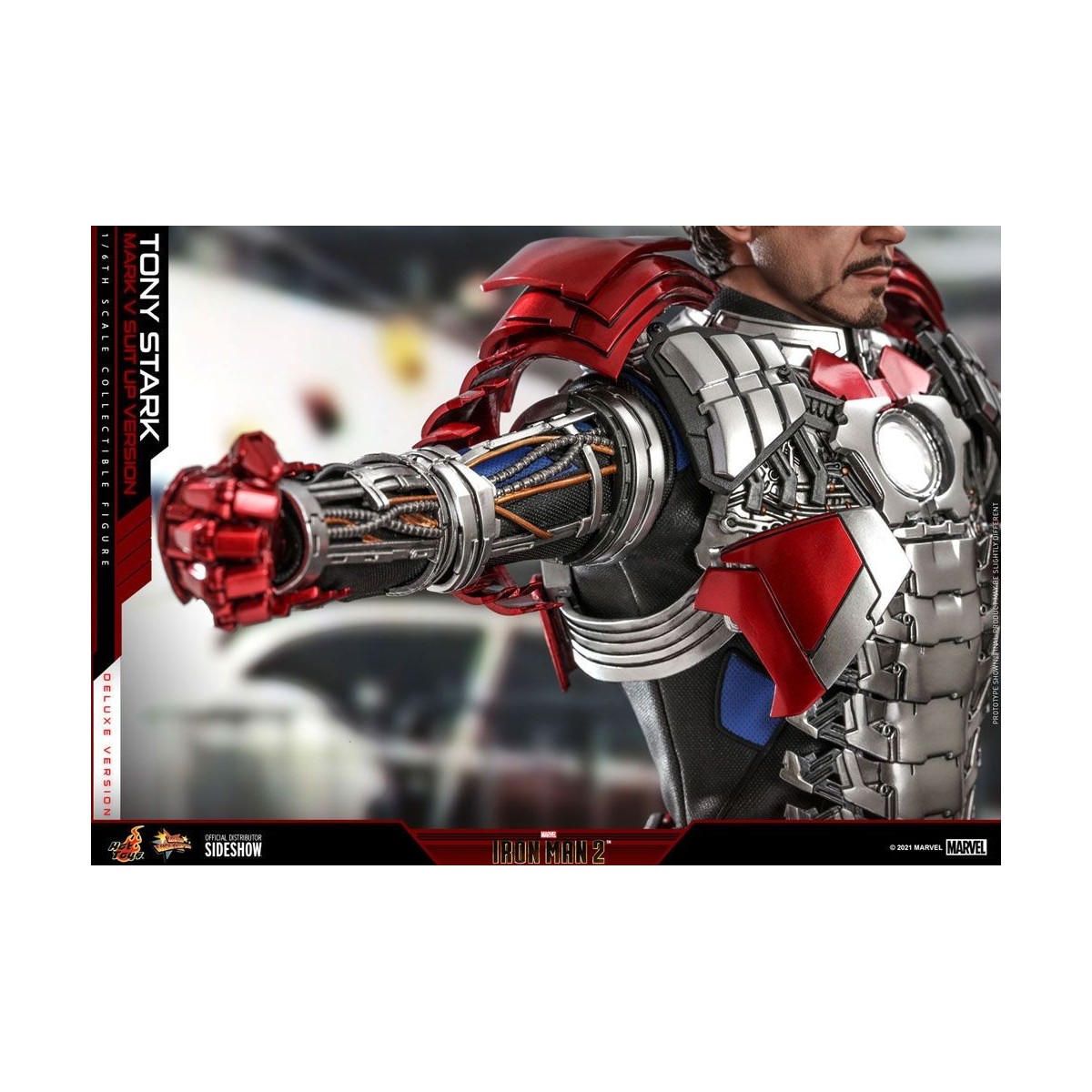 Hot Toys Iron Man 2 - Mark V Suit Up Deluxe Version 1/6