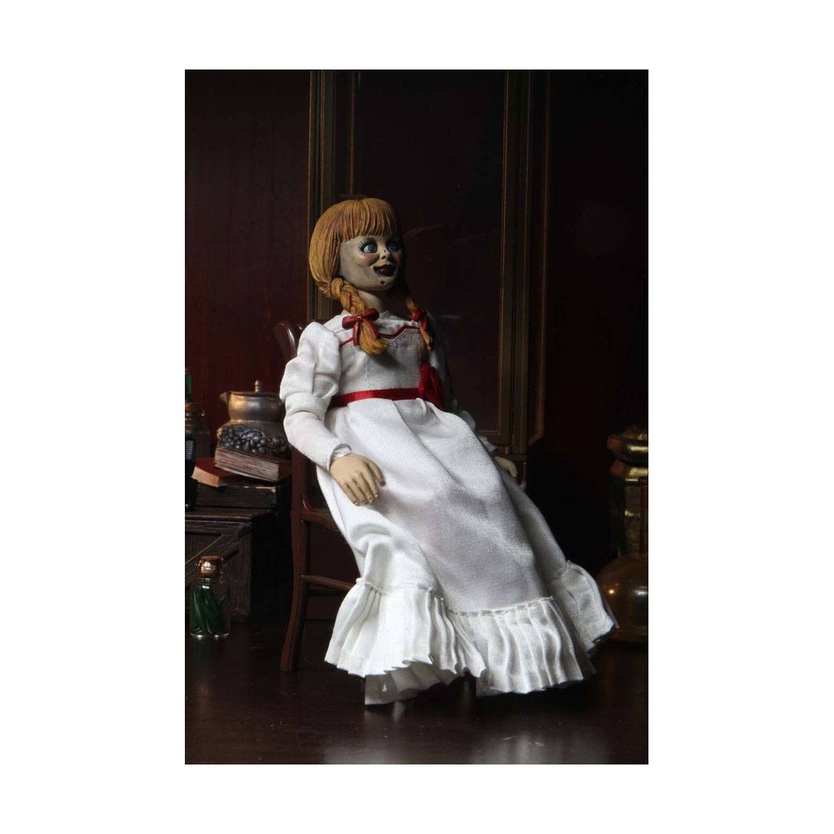 Neca - The Conjuring Universe - Retro Cloth Annabelle