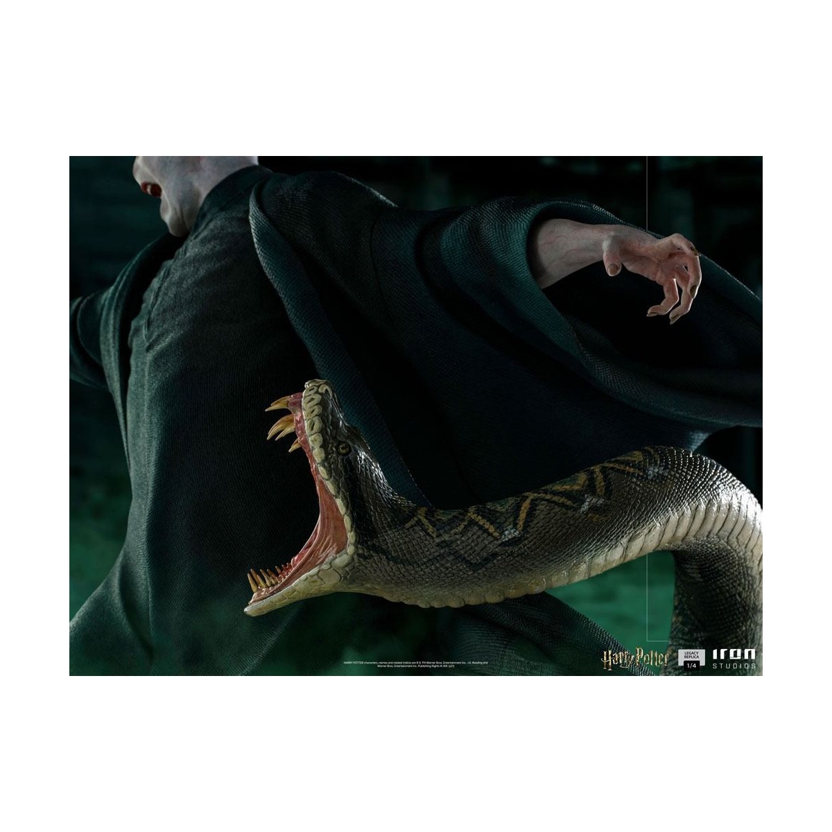 Iron Studios - Legacy Replica Statue 1/4 Voldemort & Nagini - Harry Potter