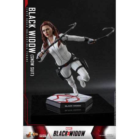 Hot Toys Black Widow Snow Suit Movie Masterpiece Version 1/6