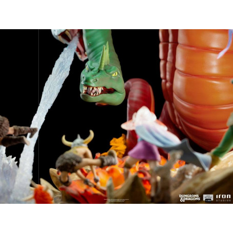 Iron Studios Dungeons & Dragons - 1/20 Half Art Scale Tiamat Battle Statuette