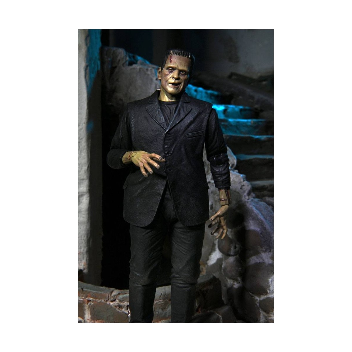NECA - Ultimate Frankenstein's Monster Color Version - Universal Monsters